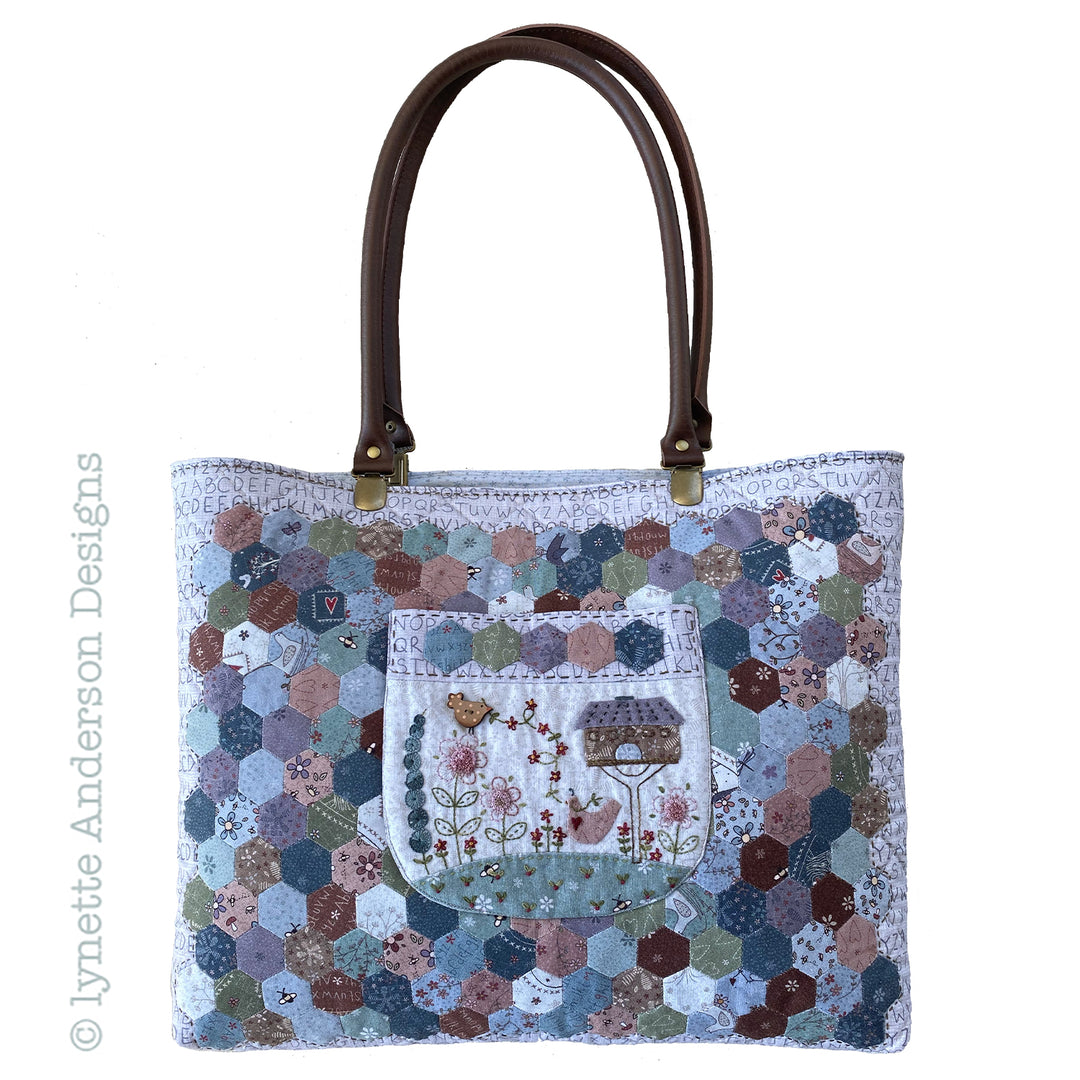 Birdie Inn Bag by Lynette Anderson